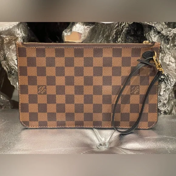 Louis Vuitton Bags Louis Vuitton Damier Neverfull Mm Pouch